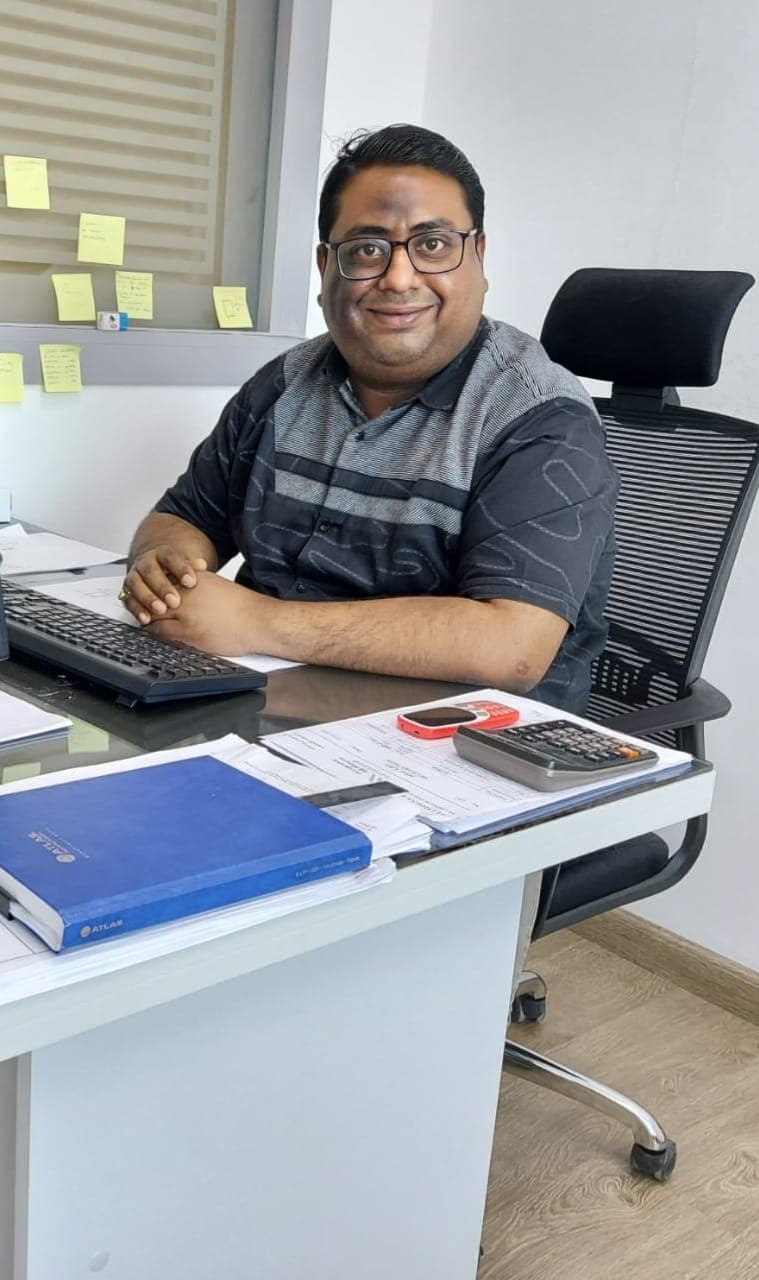 MAHESH M. RAJBHAR
